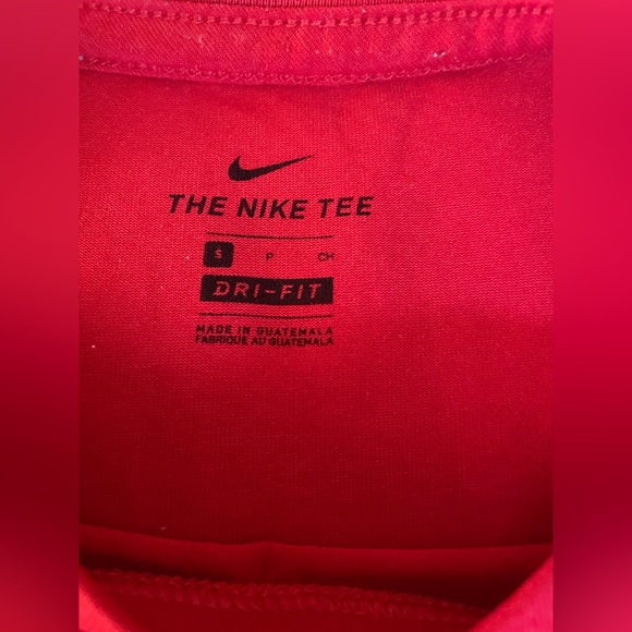 Nike Dri Fit tee - Picture 2 of 2